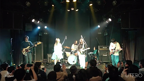 UTERO × 内山結愛(RAY)「スライド / ・・・・・・・・・ 【cover】」サムネイル画像